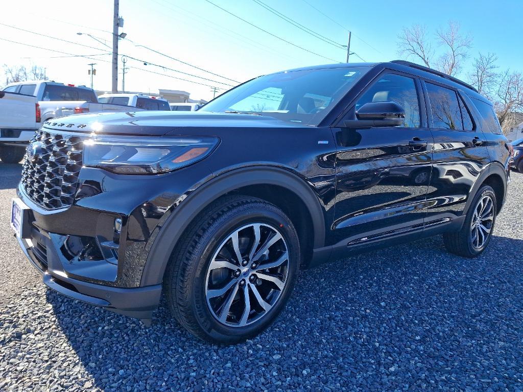new 2025 Ford Explorer car, priced at $49,905