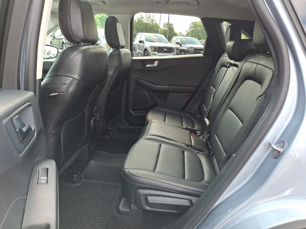 used 2022 Ford Escape car, priced at $25,995