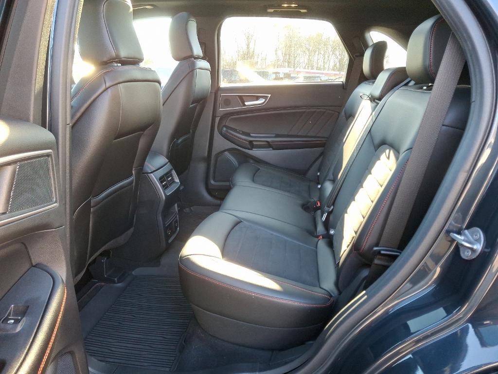 used 2022 Ford Edge car, priced at $31,995