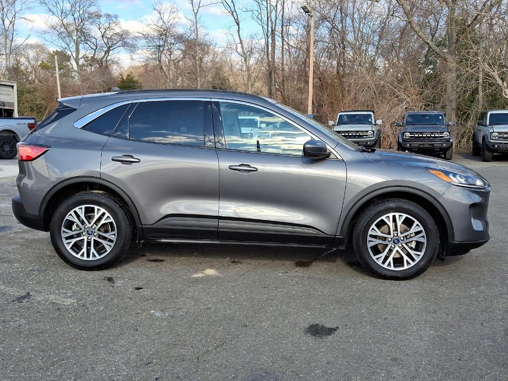 used 2022 Ford Escape car, priced at $25,995