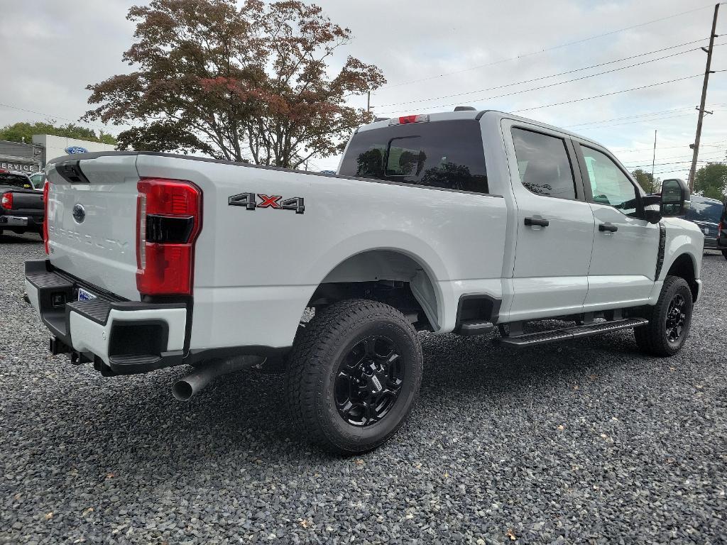 new 2024 Ford F-350 car, priced at $63,970