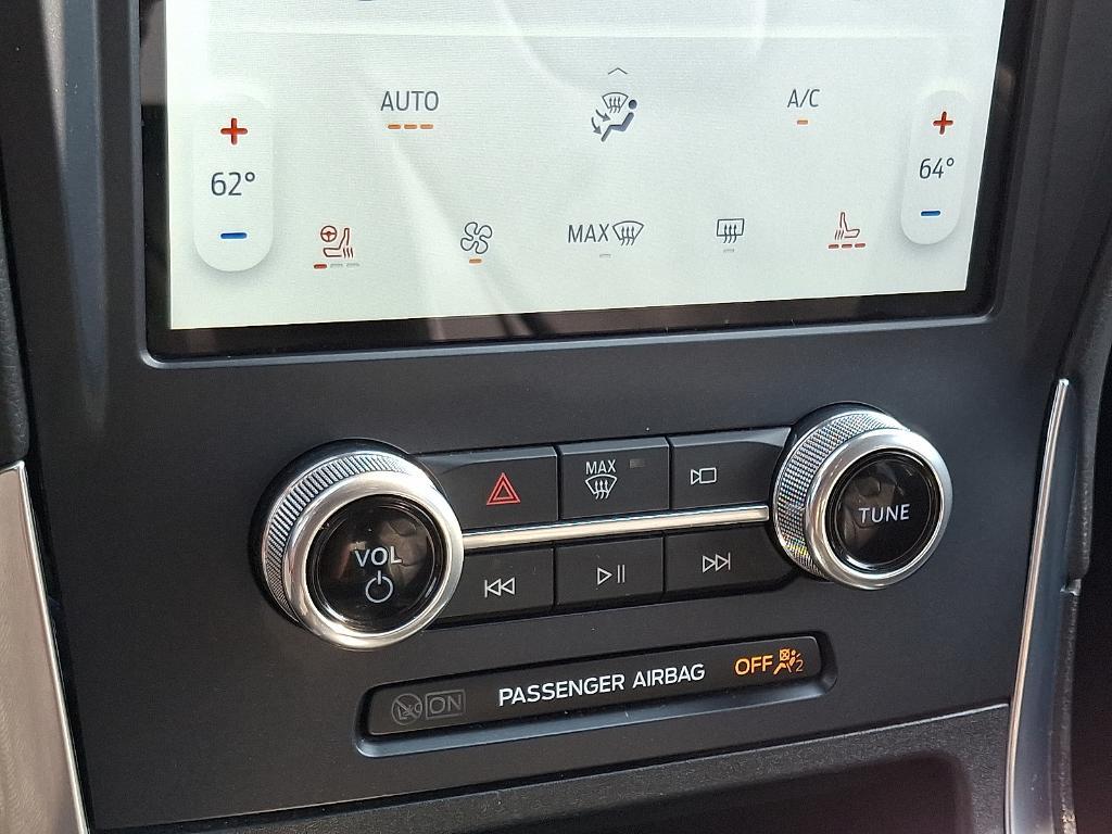 used 2022 Ford Edge car, priced at $28,395
