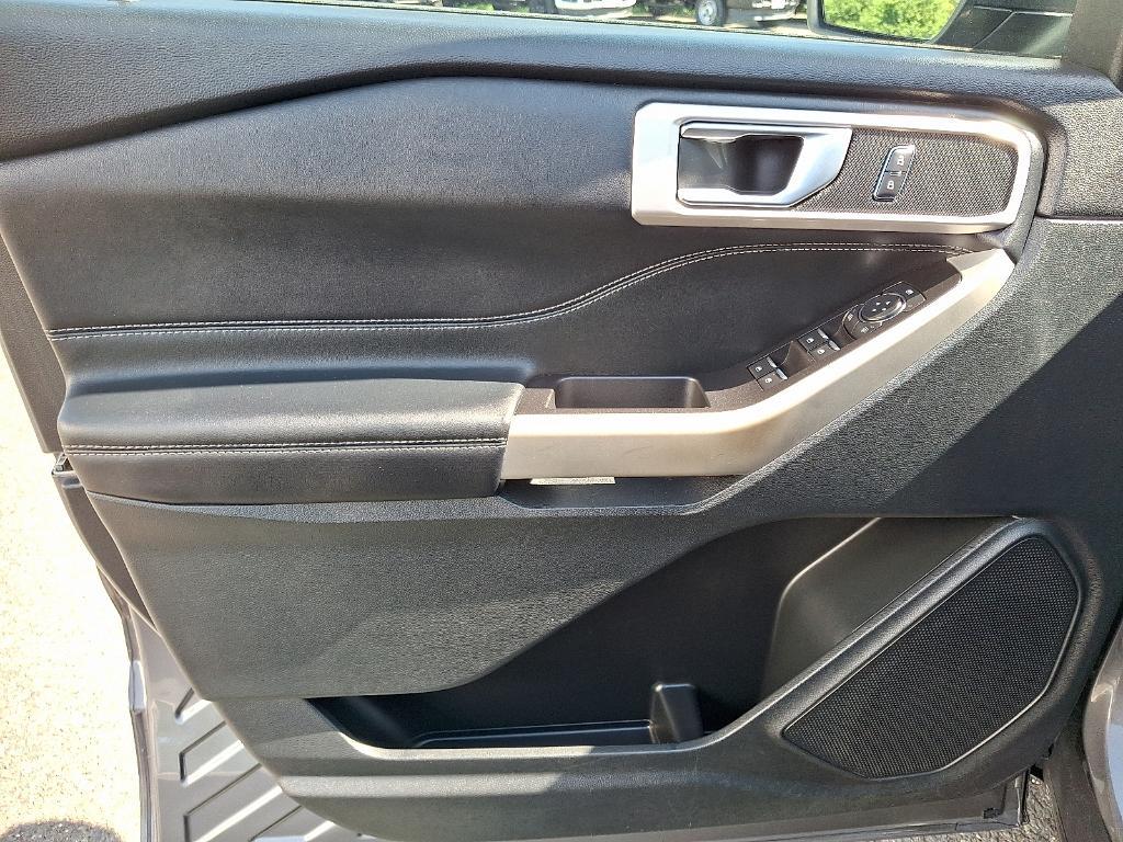 used 2022 Ford Explorer car, priced at $31,995