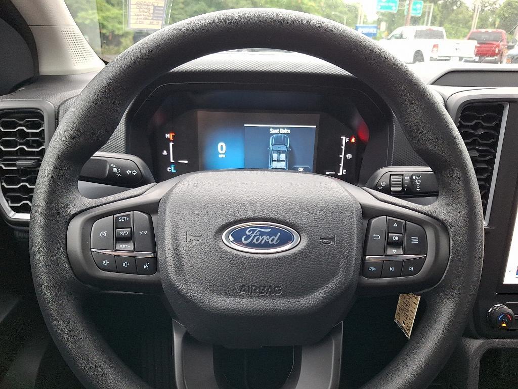 new 2025 Ford Ranger car, priced at $40,200