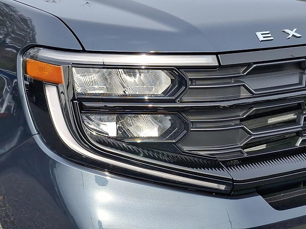 new 2025 Ford Expedition car, priced at $73,465
