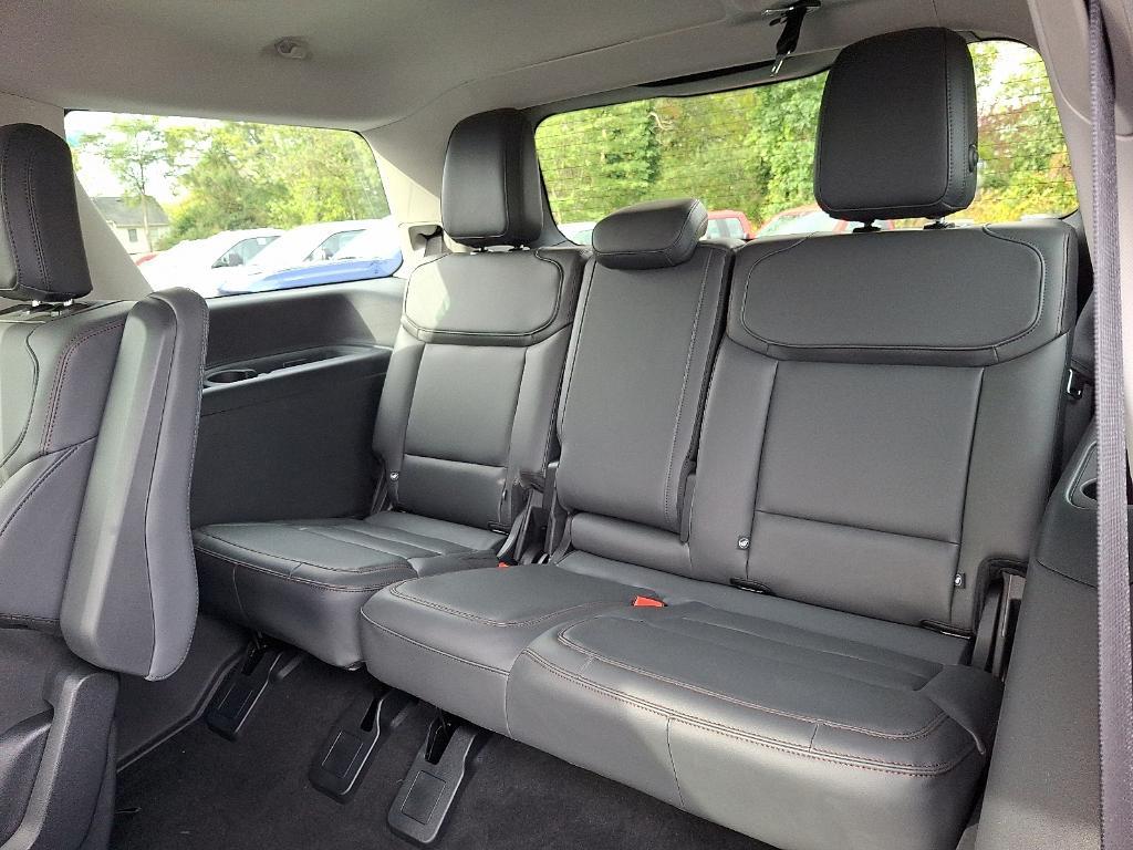 new 2025 Ford Expedition car, priced at $73,465