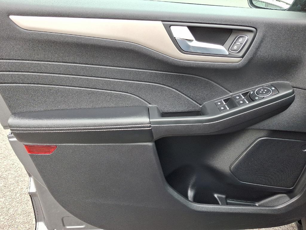 used 2022 Ford Escape PHEV car, priced at $23,995