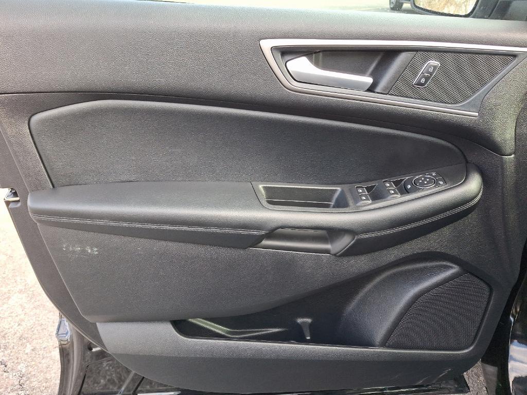 used 2022 Ford Edge car, priced at $27,995