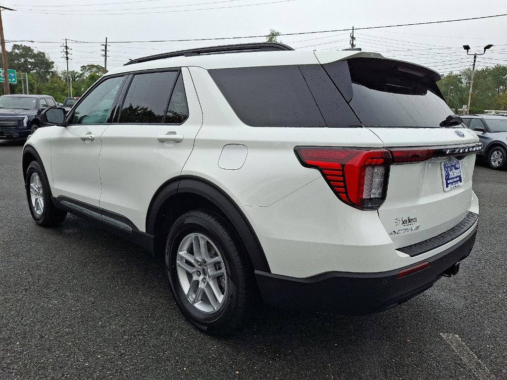 new 2025 Ford Explorer car, priced at $44,700