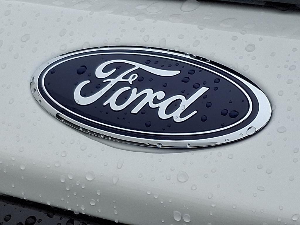 new 2025 Ford Explorer car, priced at $44,700
