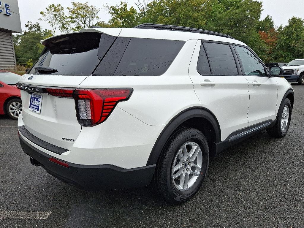 new 2025 Ford Explorer car, priced at $44,700