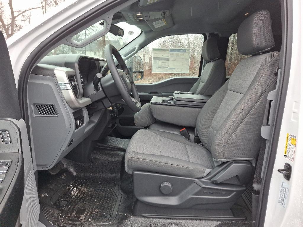 new 2025 Ford F-250 car, priced at $56,650