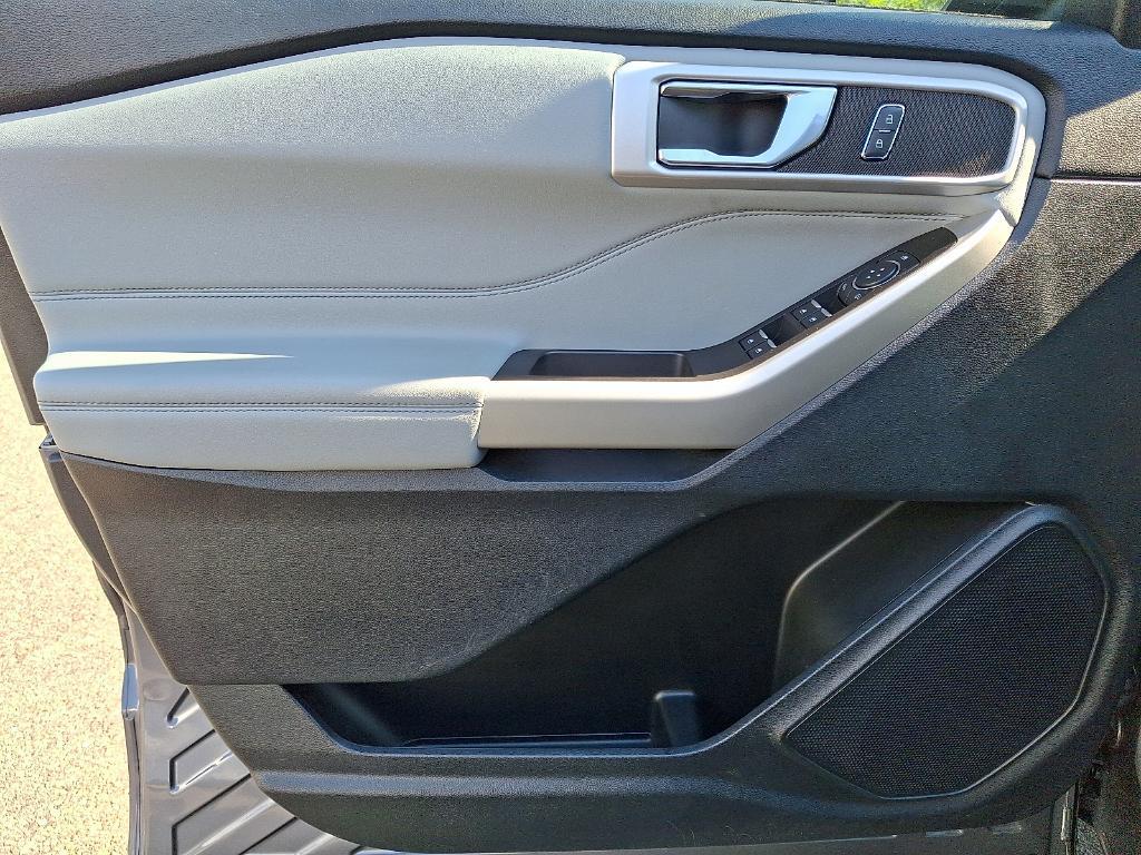 used 2022 Ford Explorer car, priced at $31,995
