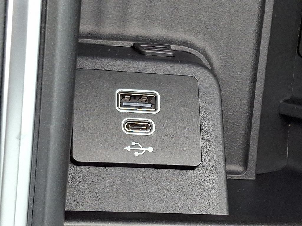 new 2025 Ford Expedition Max car, priced at $76,270