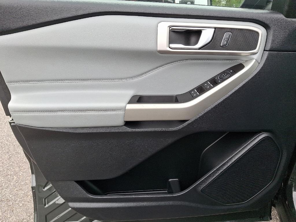 used 2022 Ford Explorer car, priced at $32,995