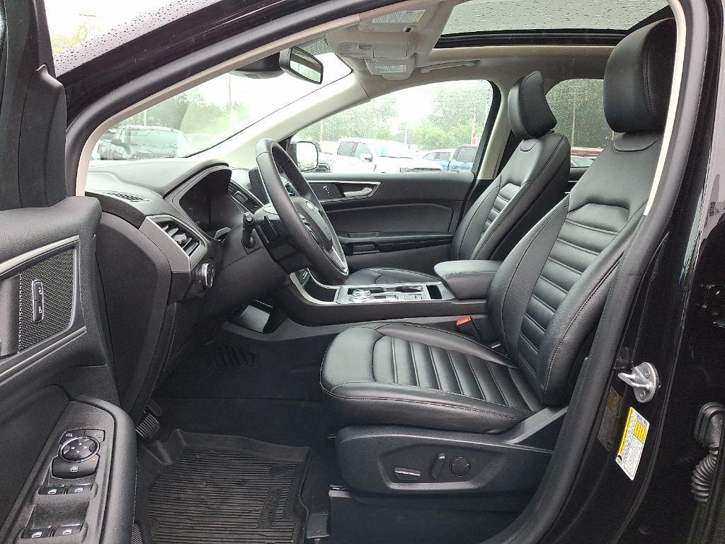 used 2022 Ford Edge car, priced at $29,995
