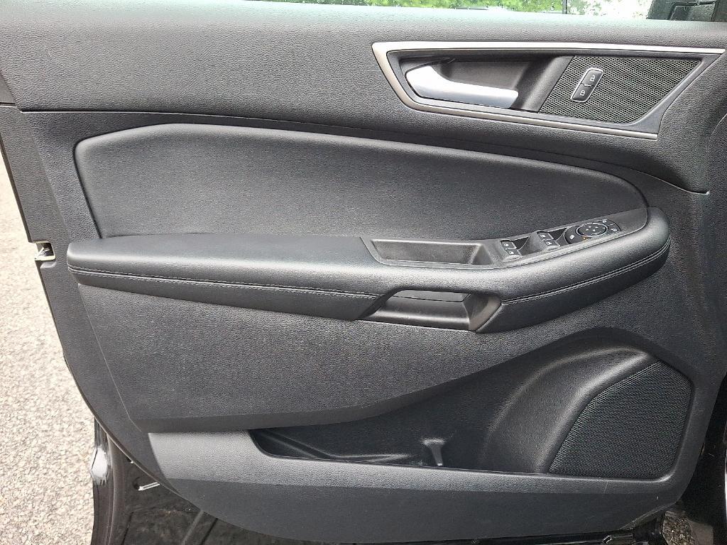 used 2022 Ford Edge car, priced at $29,995