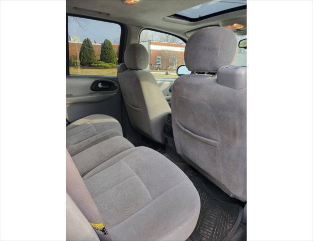 used 2006 Chevrolet TrailBlazer car, priced at $3,500