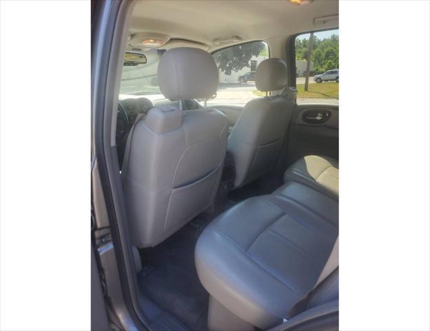 used 2006 Buick Rainier car, priced at $5,500