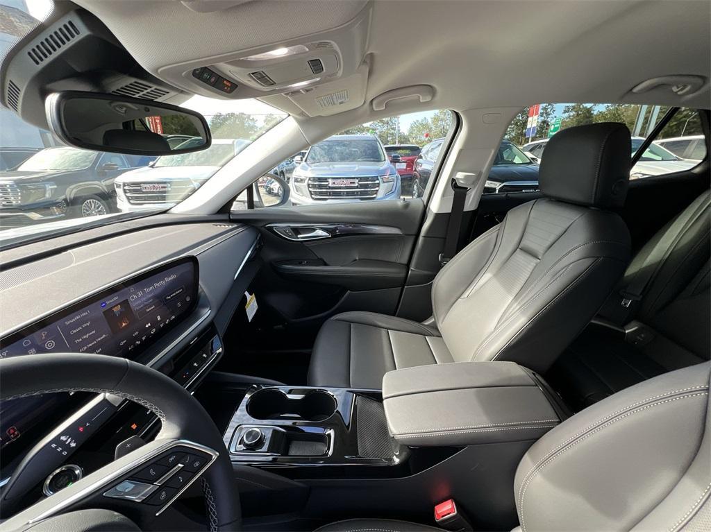 new 2025 Buick Envision car, priced at $37,245