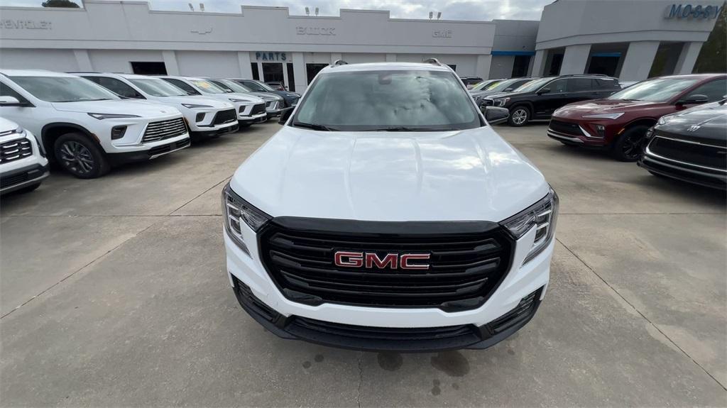 new 2024 GMC Terrain car, priced at $30,210