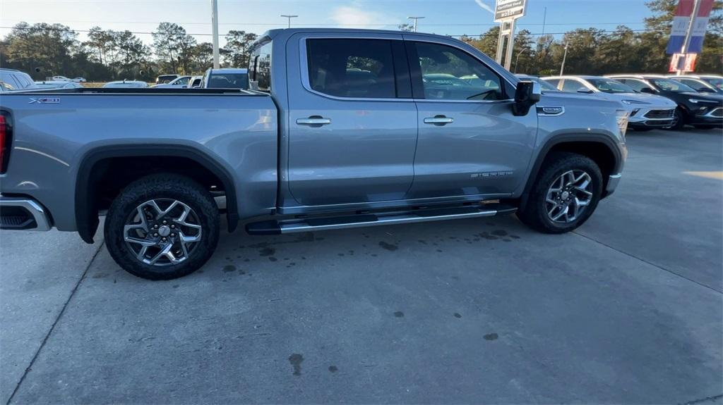 new 2025 GMC Sierra 1500 car, priced at $57,295