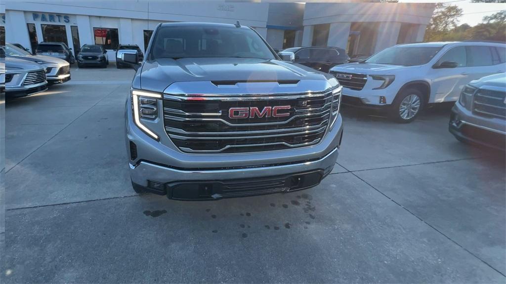 new 2025 GMC Sierra 1500 car, priced at $57,295