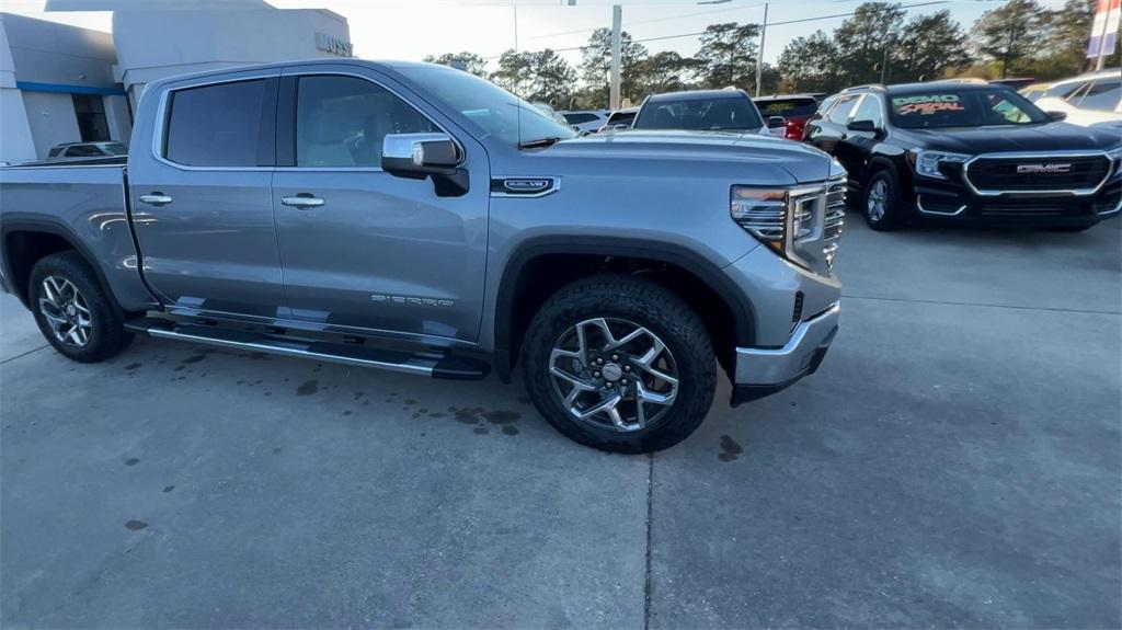 new 2025 GMC Sierra 1500 car, priced at $57,295