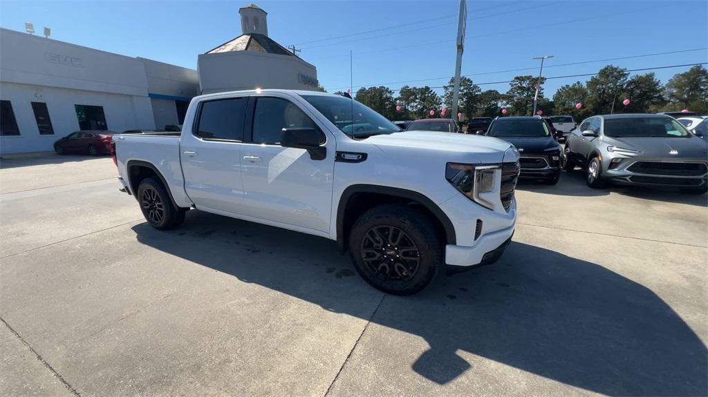 new 2025 GMC Sierra 1500 car, priced at $57,140