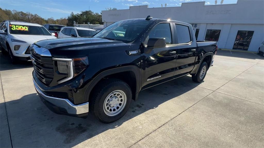 new 2025 GMC Sierra 1500 car, priced at $38,440