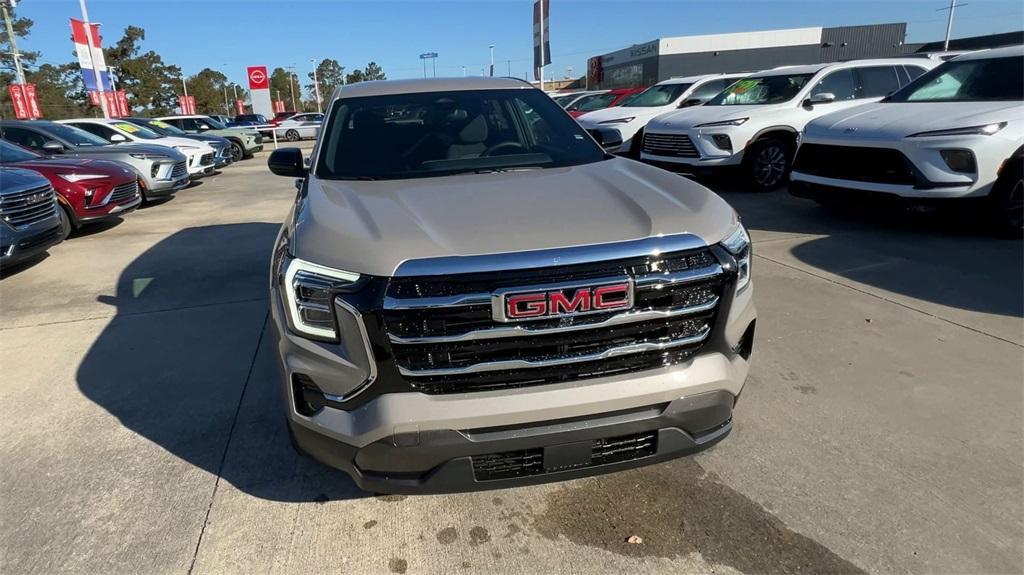 new 2025 GMC Terrain car