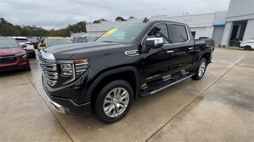 new 2025 GMC Sierra 1500 car, priced at $67,630