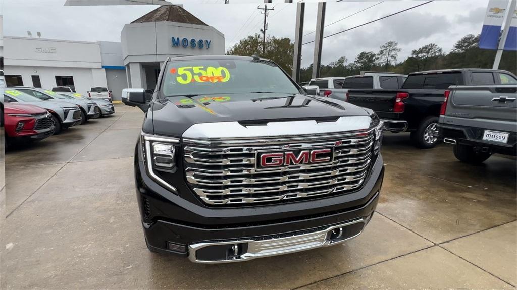 new 2025 GMC Sierra 1500 car, priced at $67,630