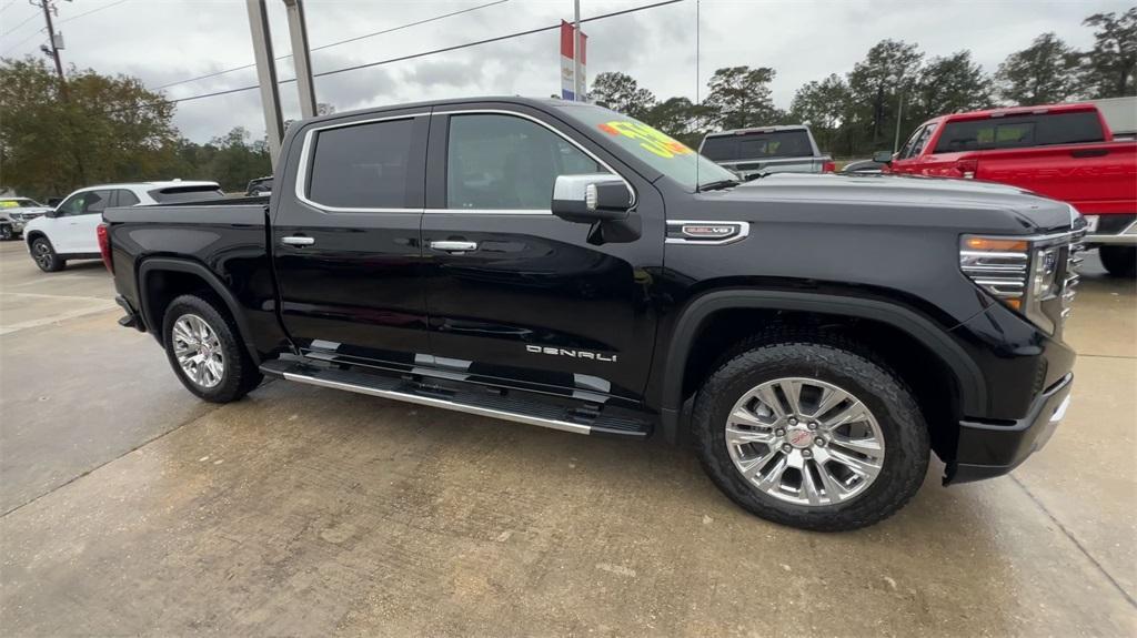 new 2025 GMC Sierra 1500 car, priced at $67,630