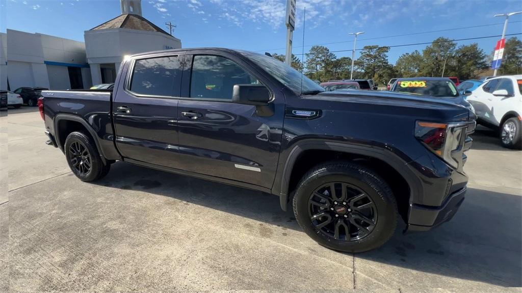 new 2025 GMC Sierra 1500 car, priced at $55,635