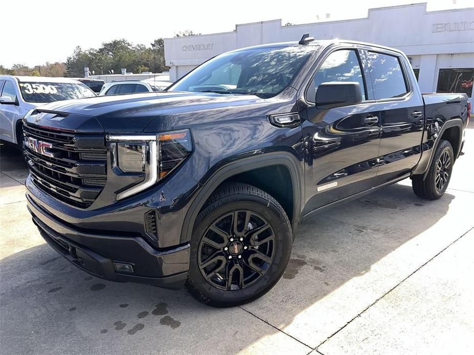 new 2025 GMC Sierra 1500 car, priced at $55,635