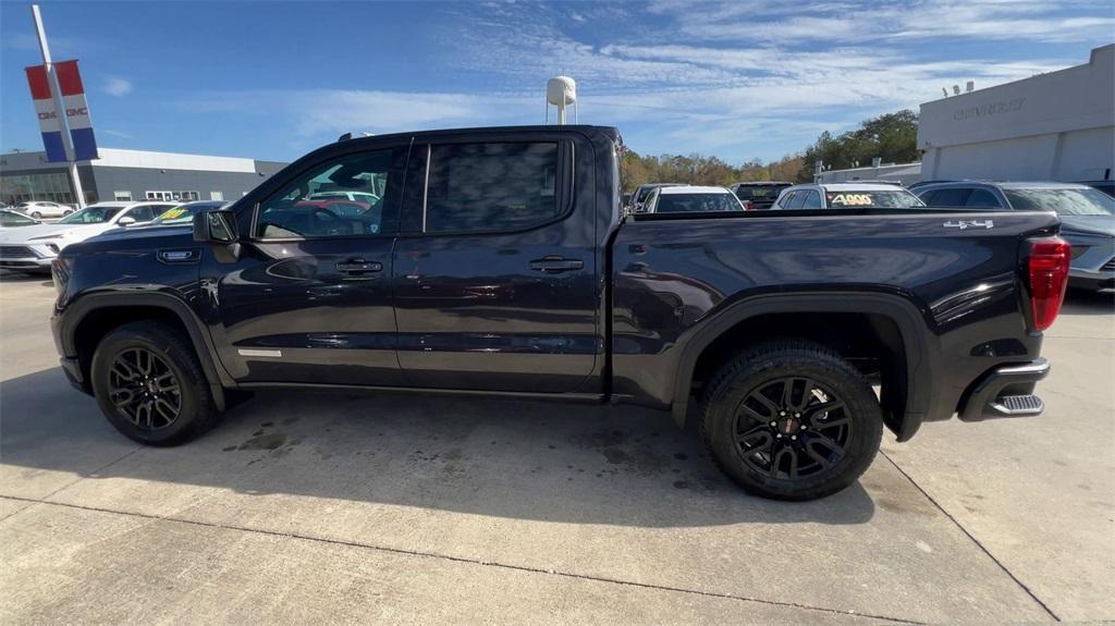 new 2025 GMC Sierra 1500 car, priced at $55,635