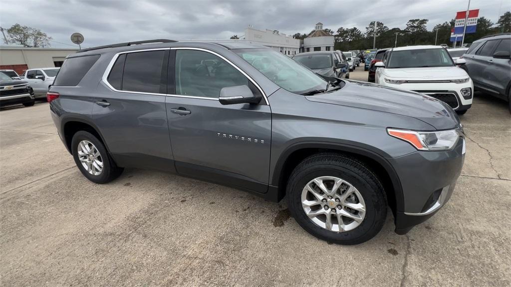 used 2021 Chevrolet Traverse car, priced at $21,991