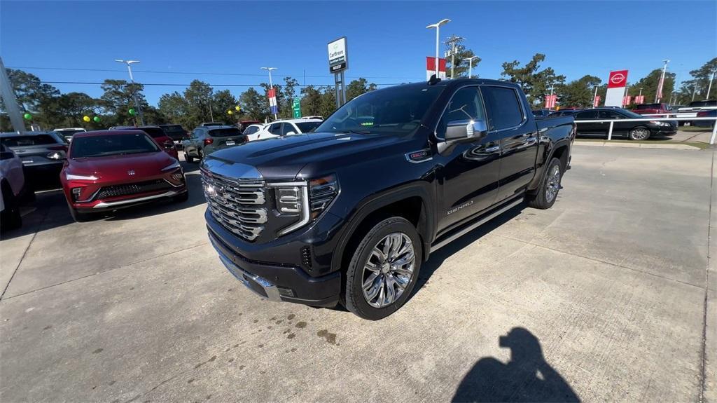 new 2025 GMC Sierra 1500 car, priced at $70,945