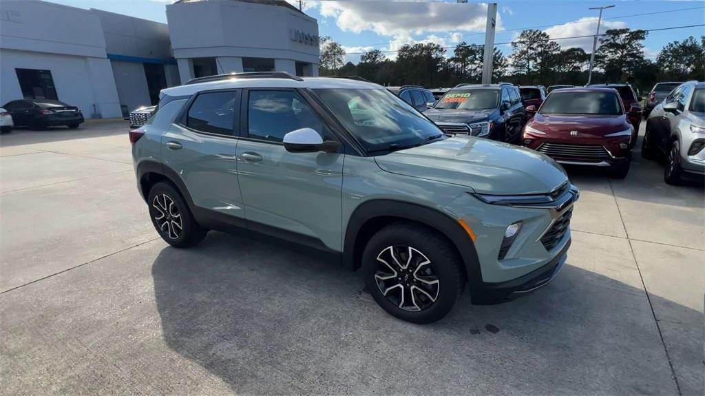 new 2025 Chevrolet TrailBlazer car