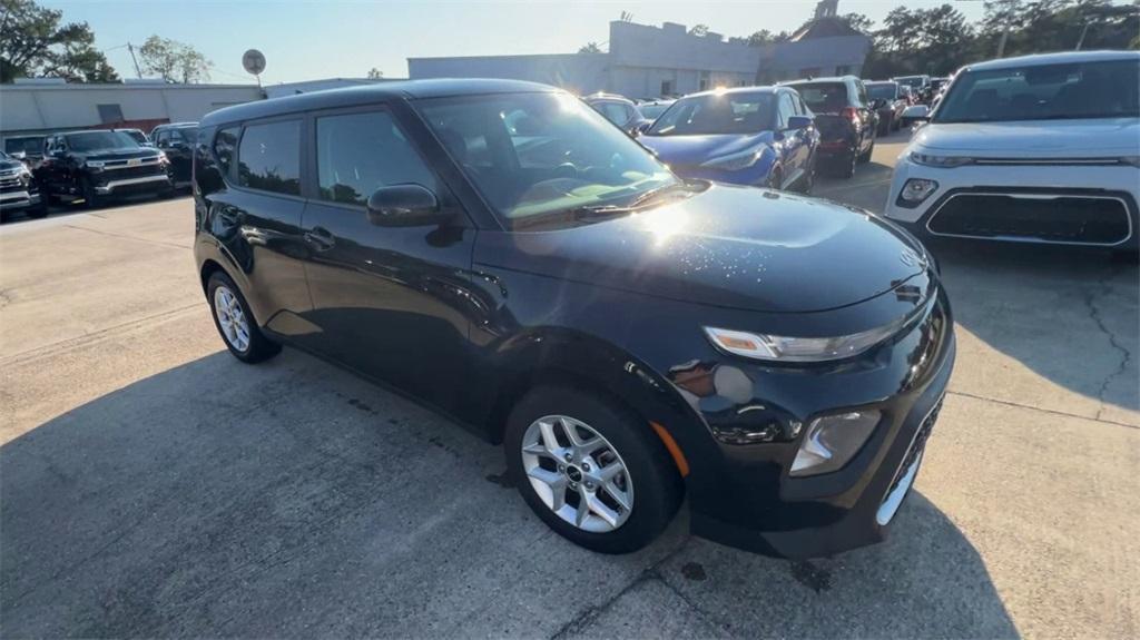 used 2022 Kia Soul car, priced at $15,525