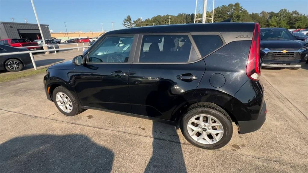 used 2022 Kia Soul car, priced at $15,525