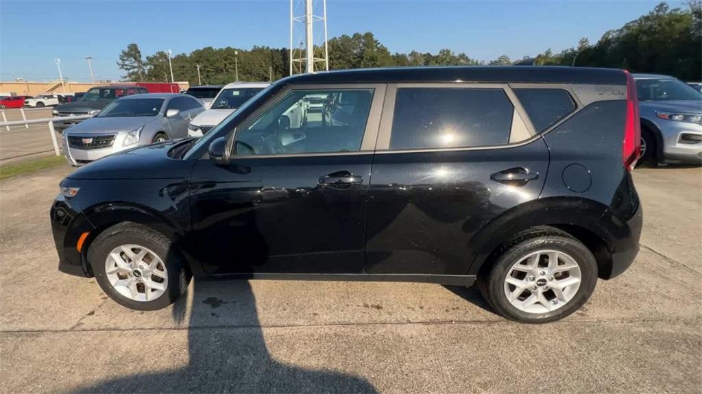 used 2022 Kia Soul car, priced at $15,525