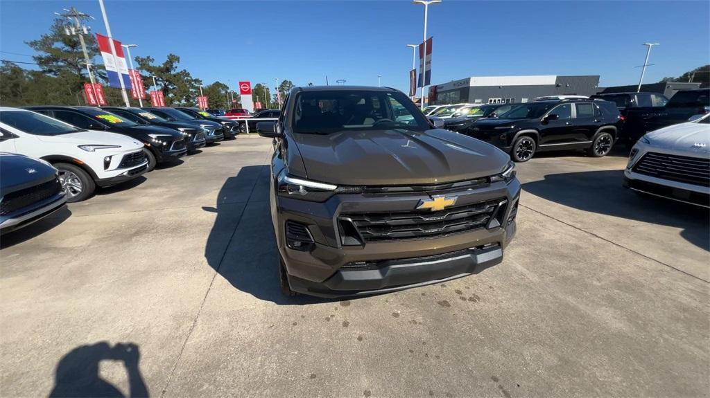 new 2024 Chevrolet Colorado car, priced at $37,415