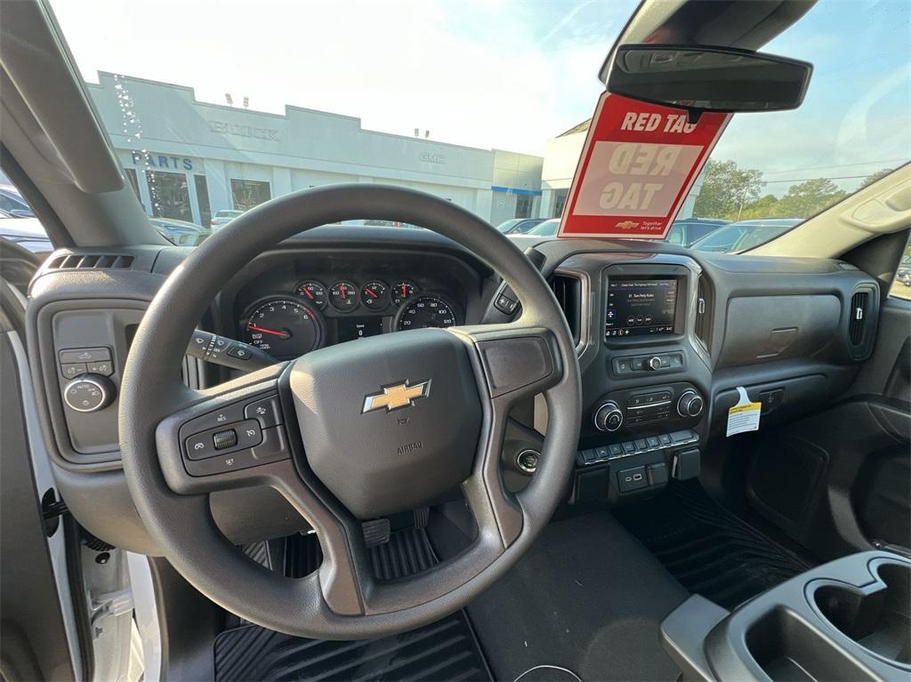 new 2025 Chevrolet Silverado 1500 car, priced at $40,390