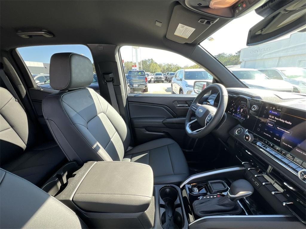 new 2024 Chevrolet Colorado car, priced at $39,275