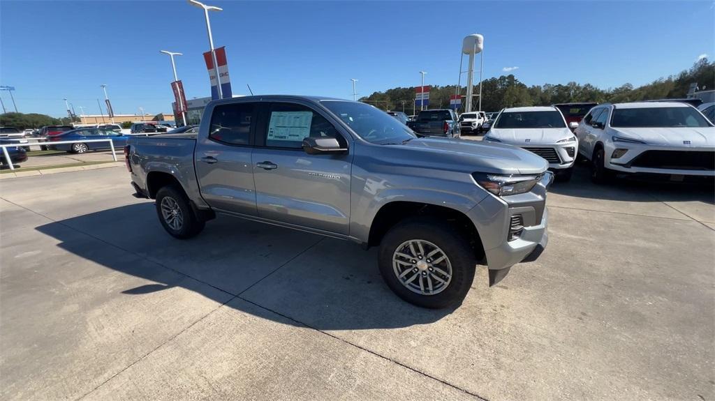 new 2024 Chevrolet Colorado car, priced at $39,275