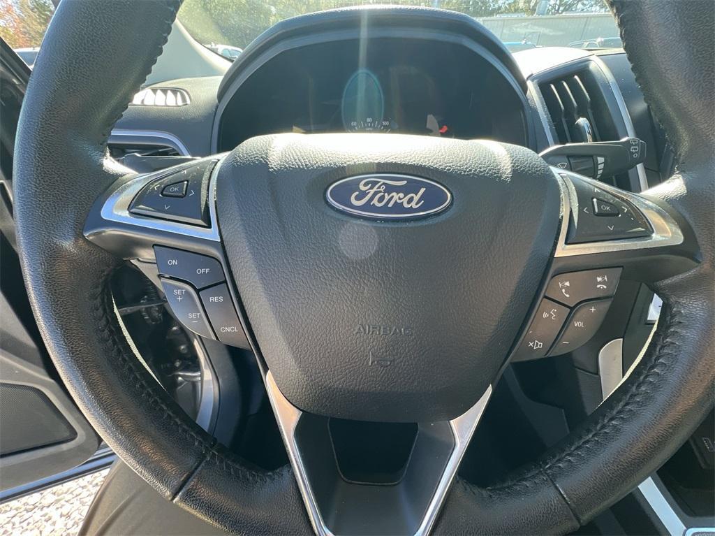 used 2022 Ford Edge car, priced at $23,492