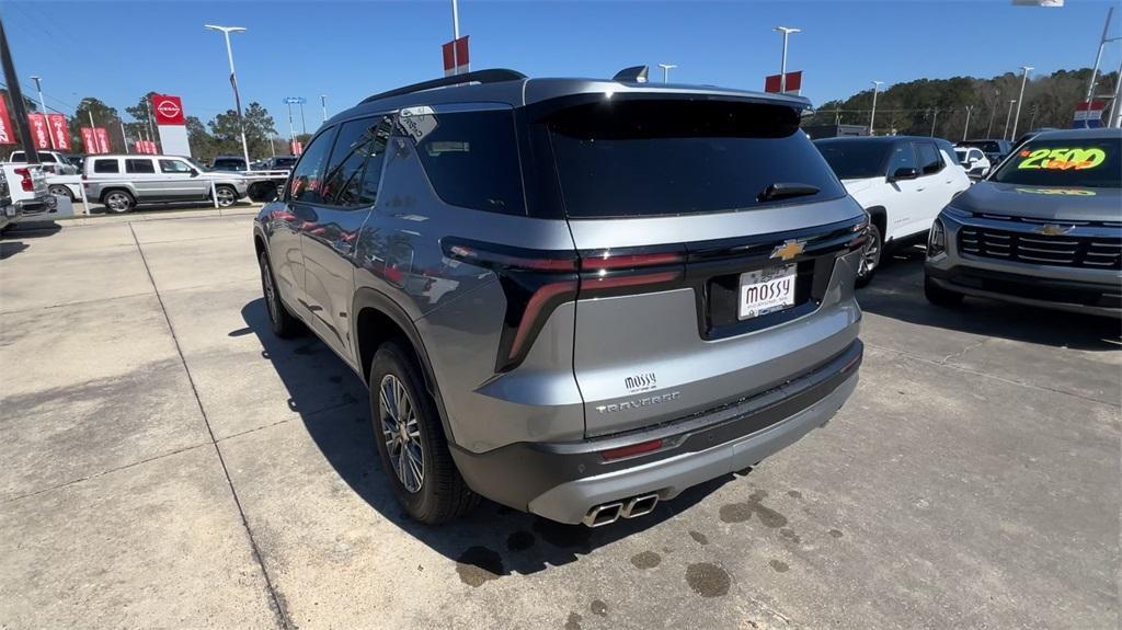 new 2024 Chevrolet Traverse car, priced at $37,395