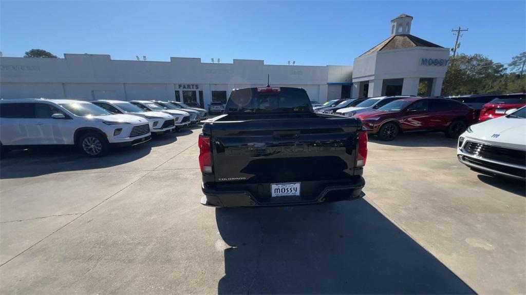 new 2024 Chevrolet Colorado car, priced at $45,425